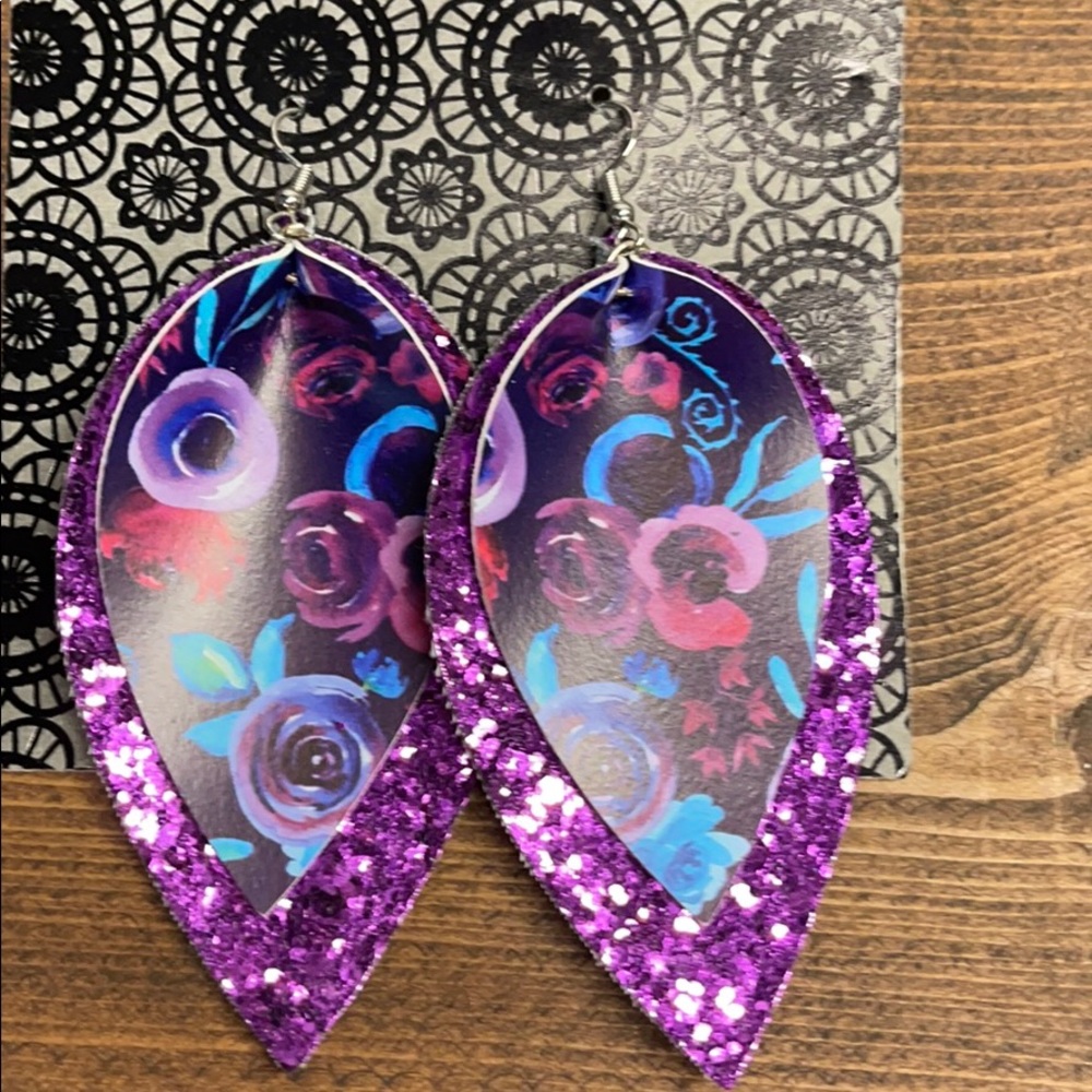 Big faux leather earrings